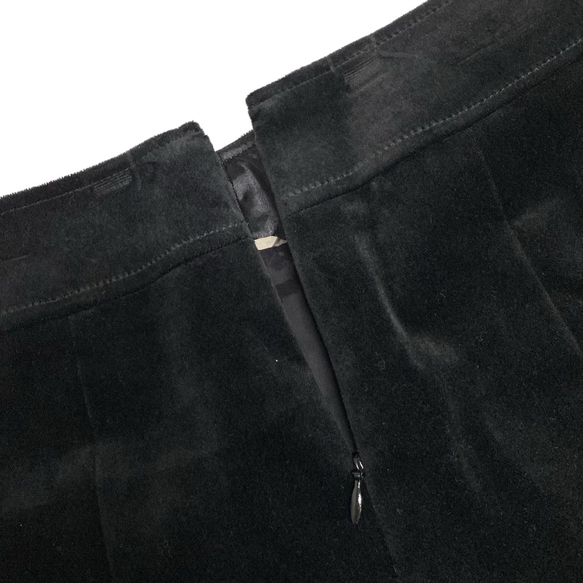 スカートスーツ