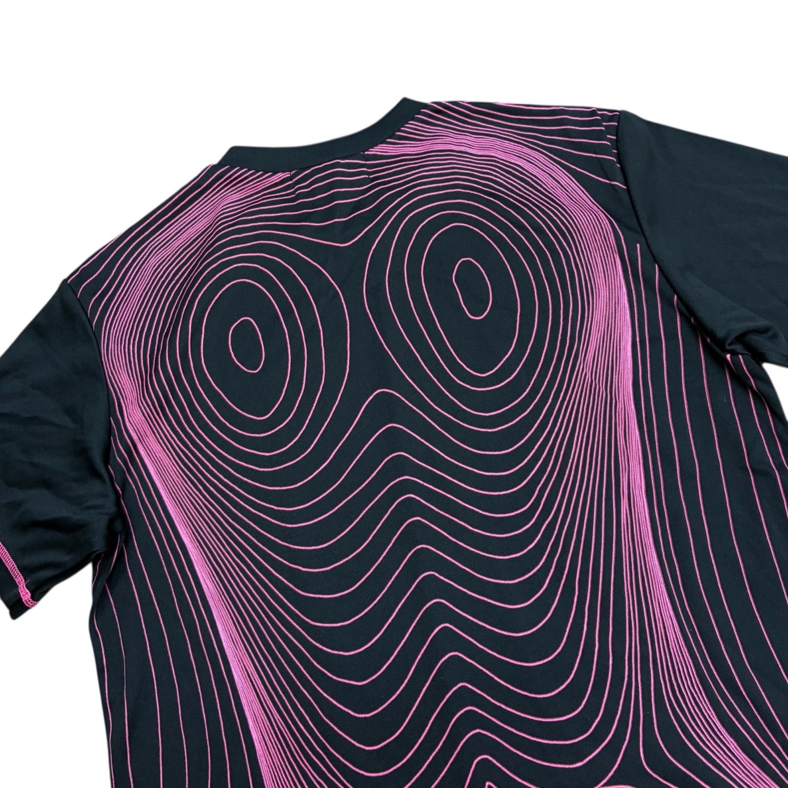 FOTUS フェトウス ボディパターン Tシャツ ブラック ネオン ピンク