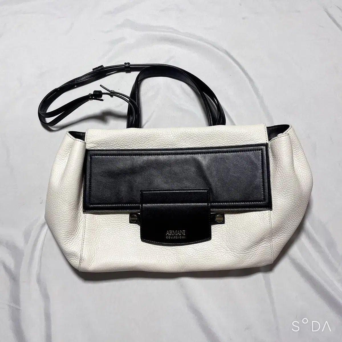 アルマーニ コレクション ショルダーバッグ