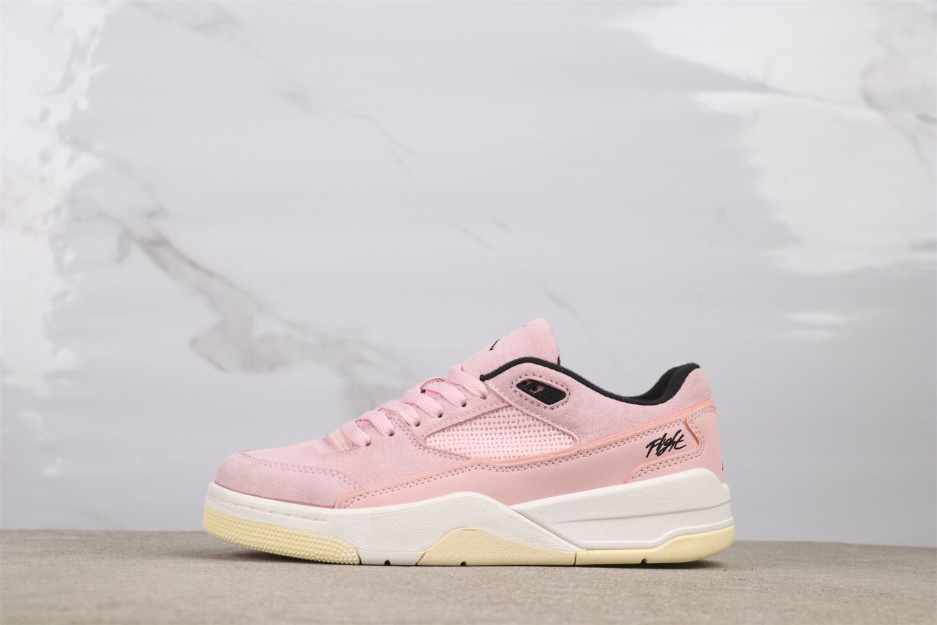 今日 Jordan HF3255-601 ジョーダン 4 ピンクホワイト Pink White