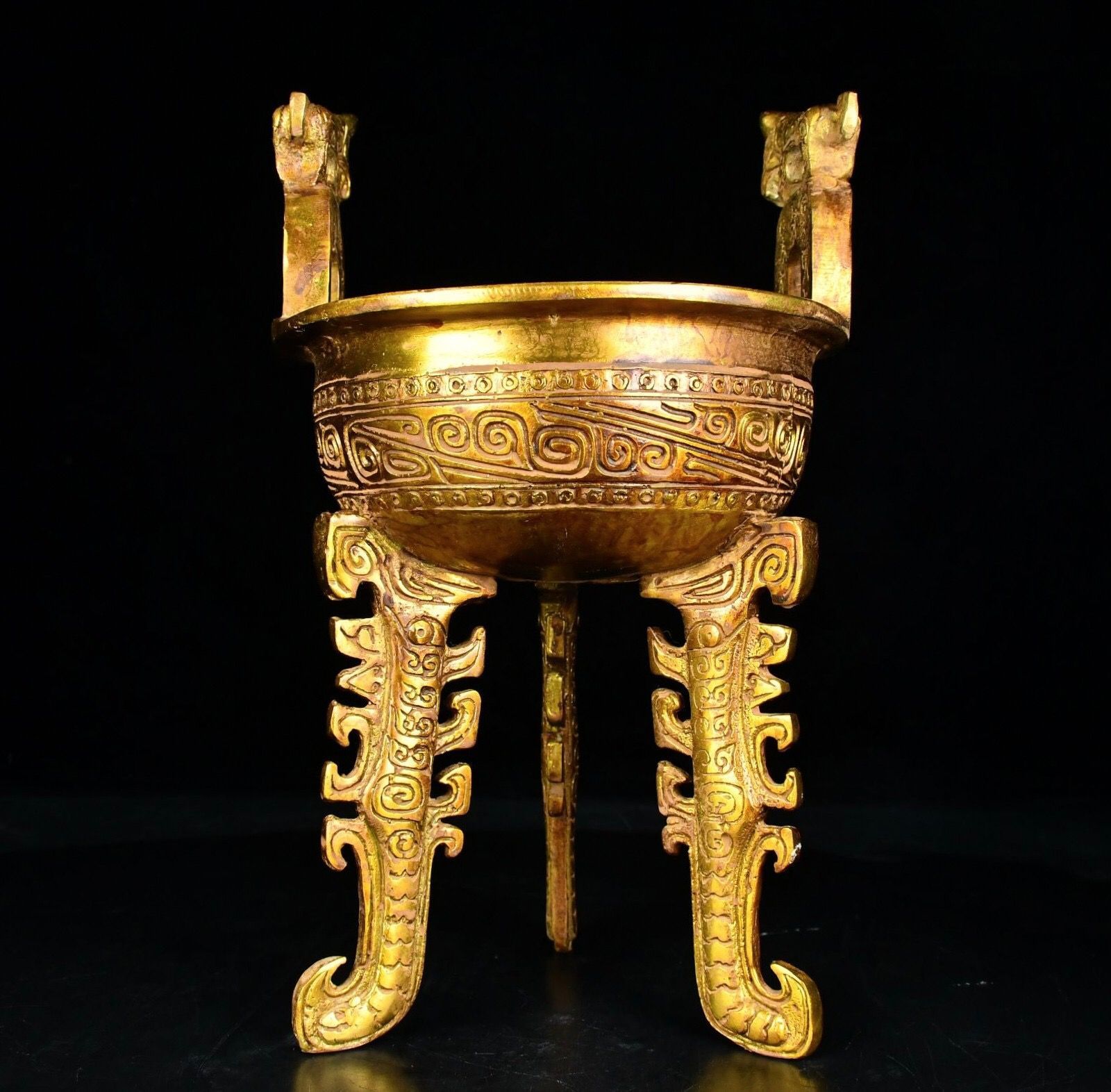 旧家蔵出し 戦 青銅器彫 青銅 塗金 臥虎鼎 食器 祭祀品 副葬品 供養品 古美術品 収集家