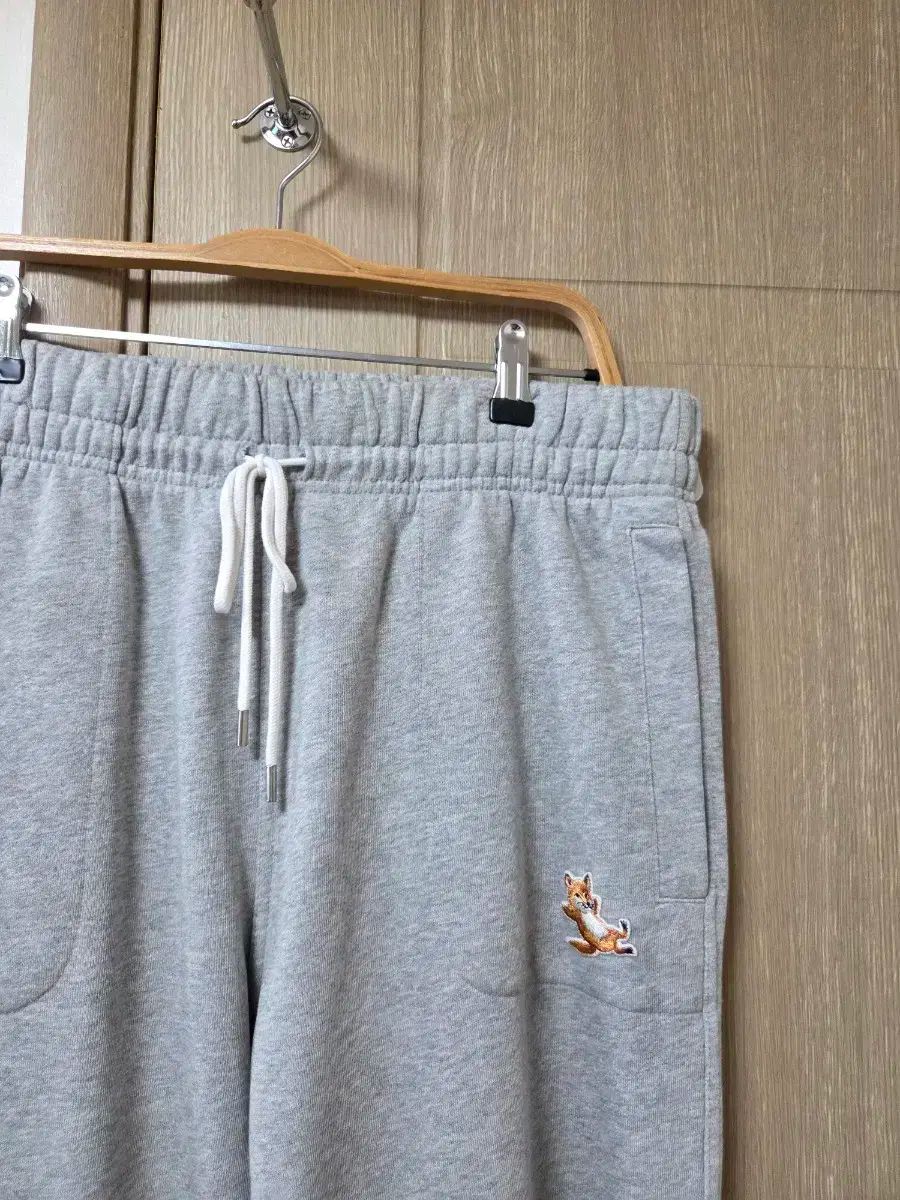 Maison Kitsuné メゾンキツネ ジョガーパンツ XL