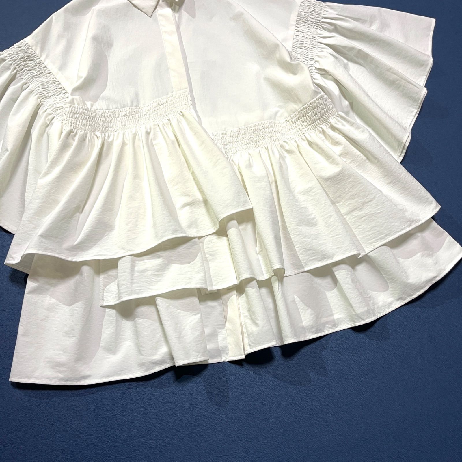 cE59 UNITED ARROWS 2024SS イレギュラー シャーリングブラウス