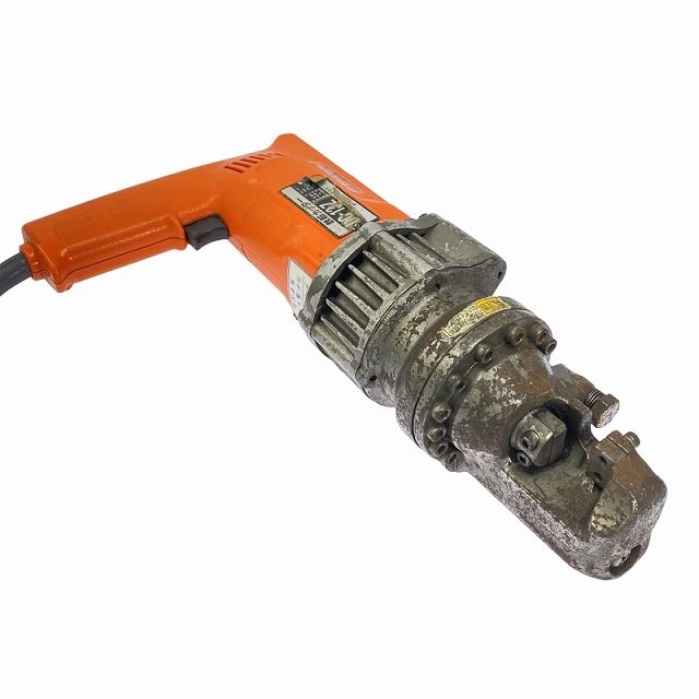 100V