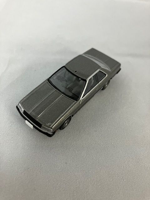 トミカ リミテッドヴィンテージネオ ニッサン スカイライン 2000RS (82