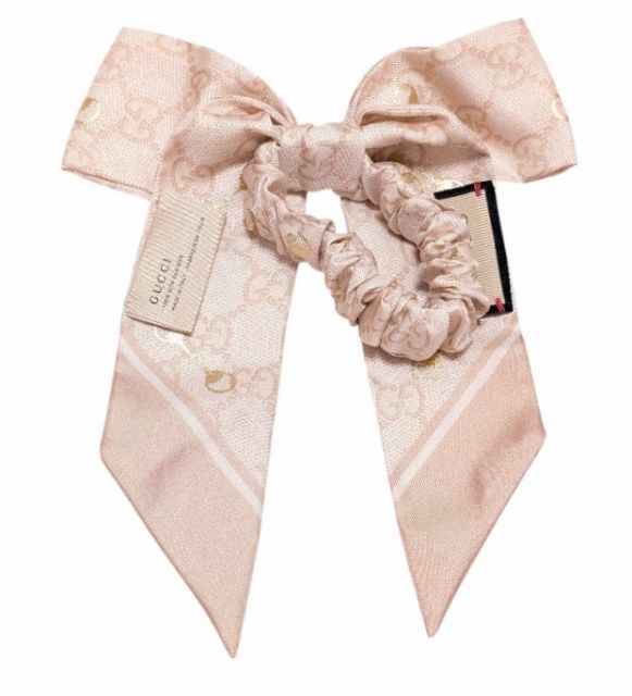 美品 グッチ マーモントGG ピンクベージュ ラウンドジップ