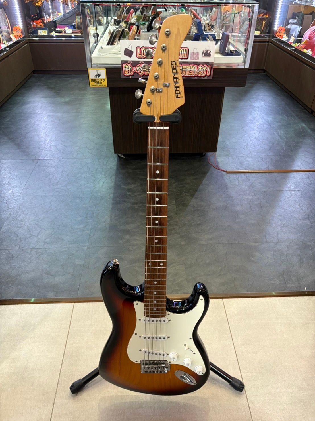FERNANDES FG series ストラトタイプ　HSS サンバースト ◇FERNANDES フェルナンデス エレキギター サンバースト 最も安い