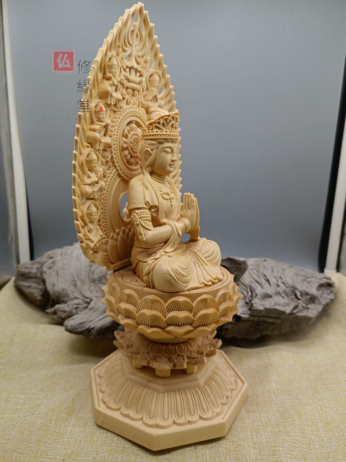修縁堂】木彫り 仏像 普賢菩薩座像 彫刻 一刀彫 天然木檜材 仏師で 