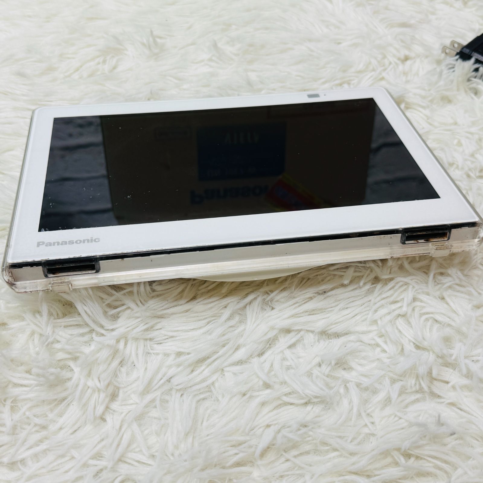 PanasonicプライベートビエラUN-10E7-W Amazon | パナソニック 10V型 液晶 テレビ プライベート・ビエラ