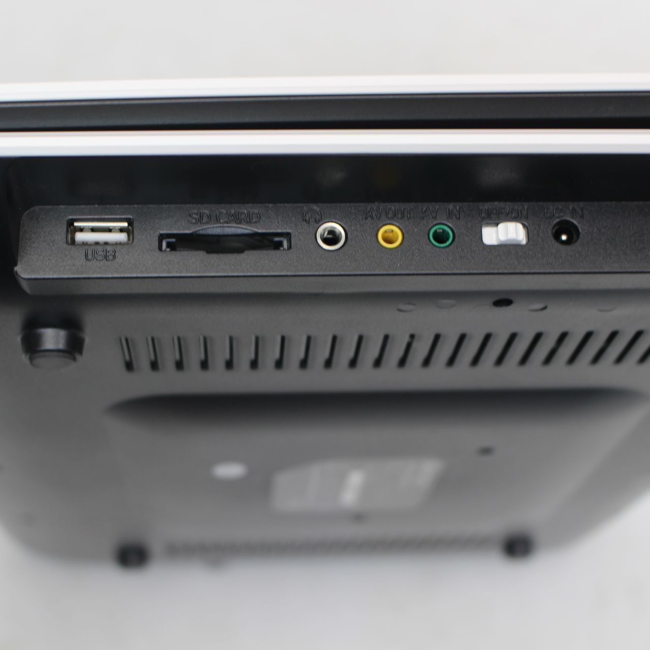 15.6インチ超大画面 ZC-06