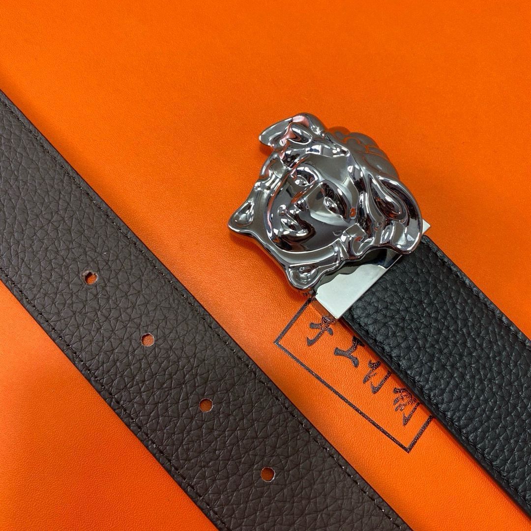 本日特価] ヴェルサーチ Versace 高級レザー ベルト＆バッグ