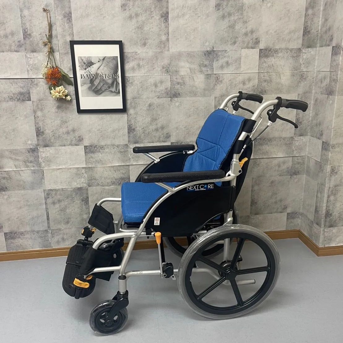 車椅子 軽量 NEXT-21Bネクストコア【中古品】介護、介助