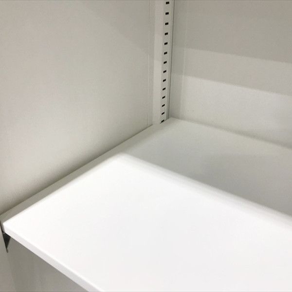 スチールキャビネット