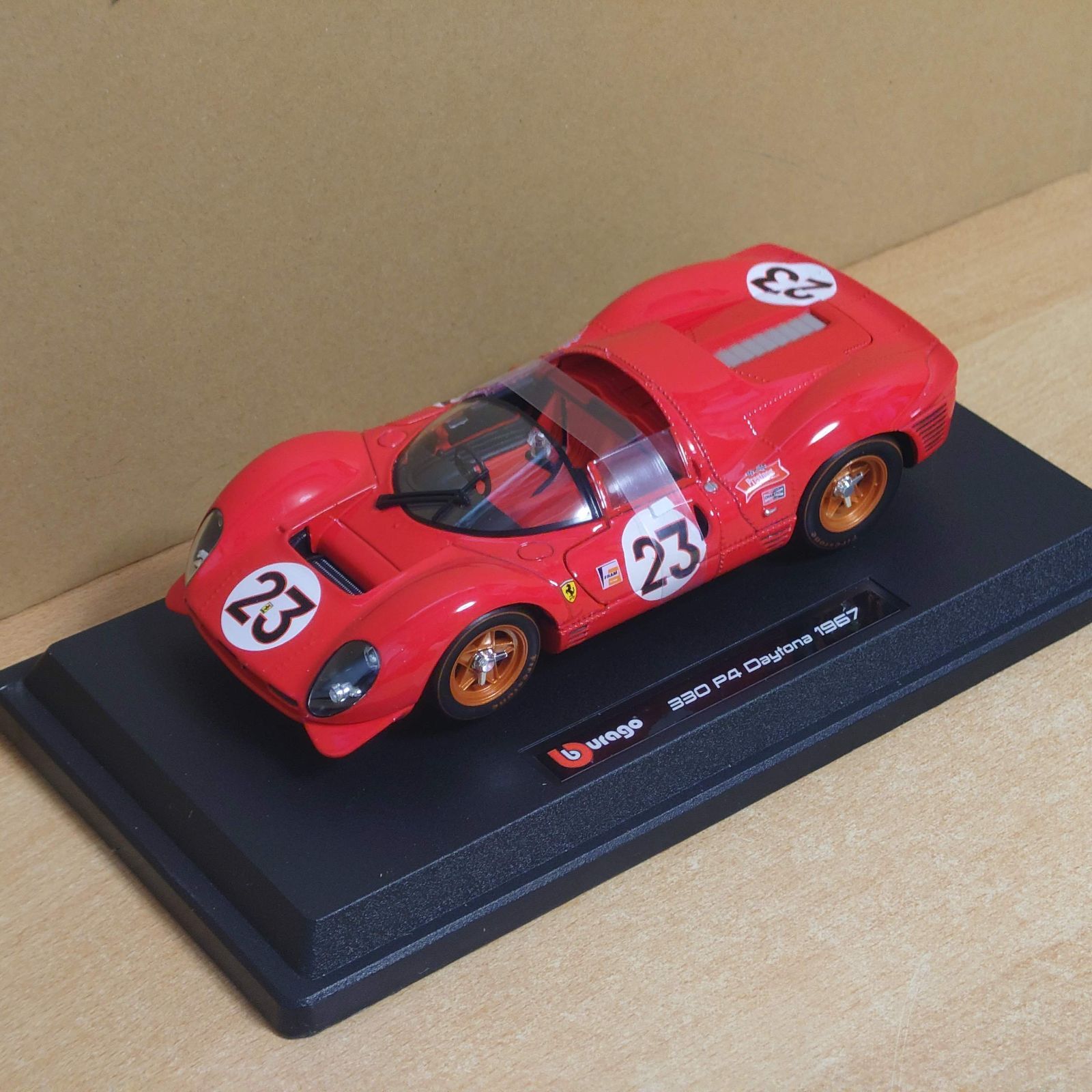 1/24 フェラーリ 330 P4 #23 デイトナ1967優勝車 ブラーゴ製 1/24 フェラーリ 330 P4 #23 デイトナ1967 優勝車 ブラーゴ製
