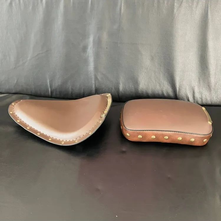 ソロシート タンデムシートセット☆茶色 スカル2個 スプリング ステー