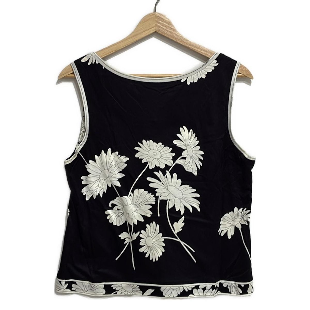 LEONARD レオナール ノースリーブカットソー サイズLL レディース - 黒×白 クルーネック 花柄