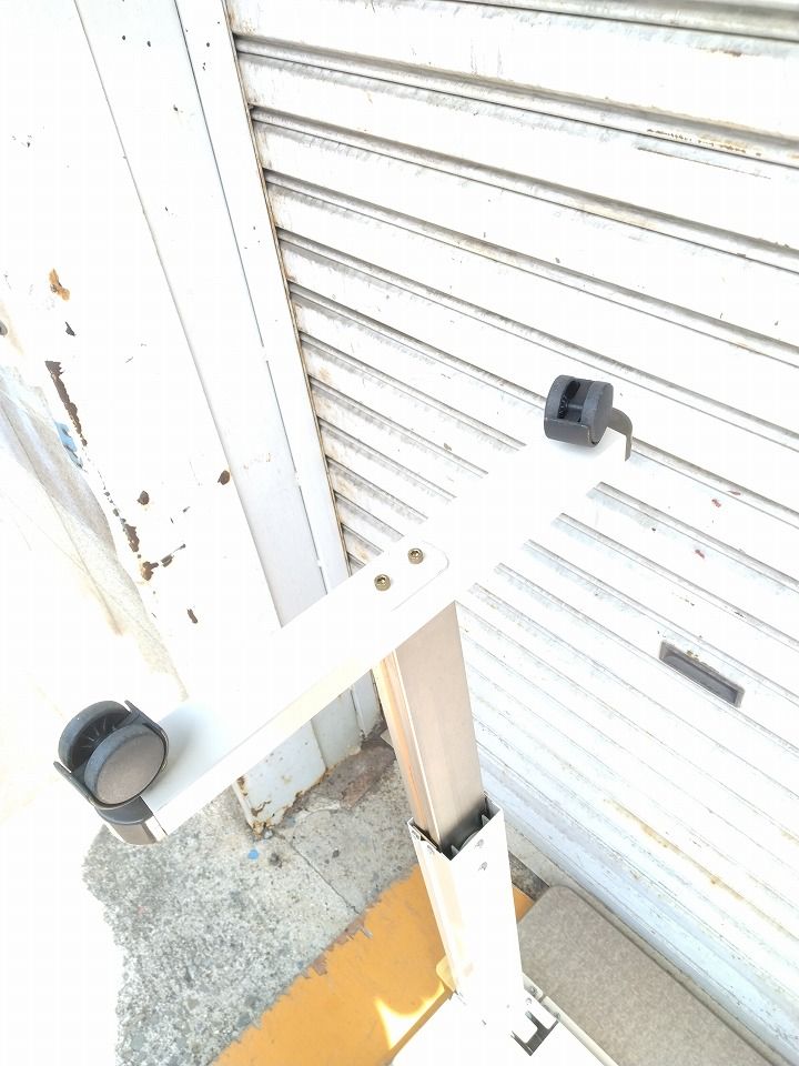 オーバーベッドテーブル