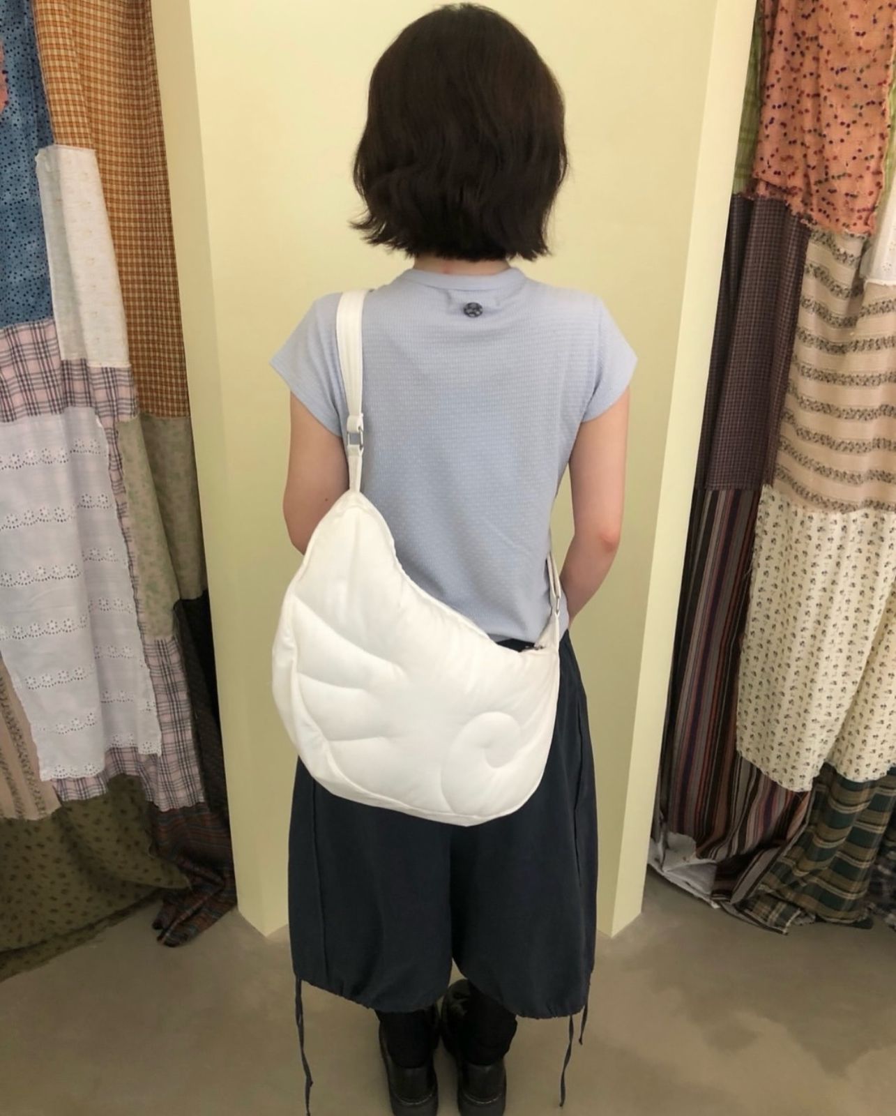 韓国COYSEIO WING BAG WHITE 大人気 羽柄 ハンドバッグ トート