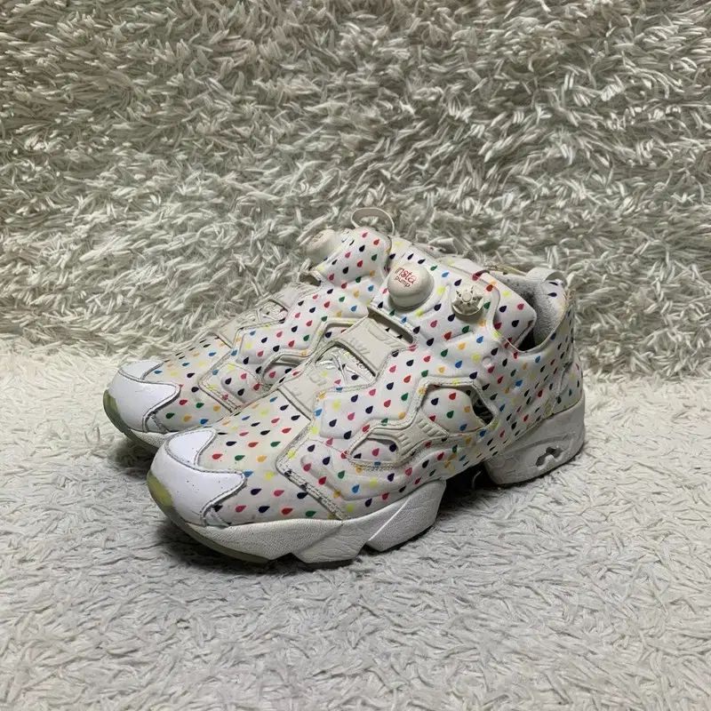 265 REEBOK Reebok(リーボック) インスタ ポンプ フューリー スニーカー