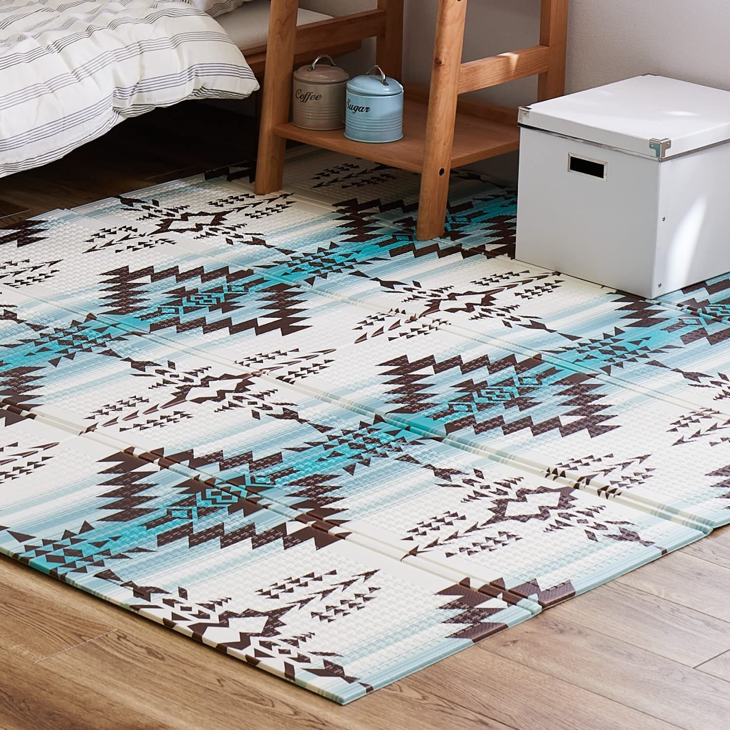 新着商品 ラグ クッションプレイマット ブルー 萩原 約148×196cm エクスキリム 撥水 水洗いOK 両面仕様 コンパクト収納 袋付き