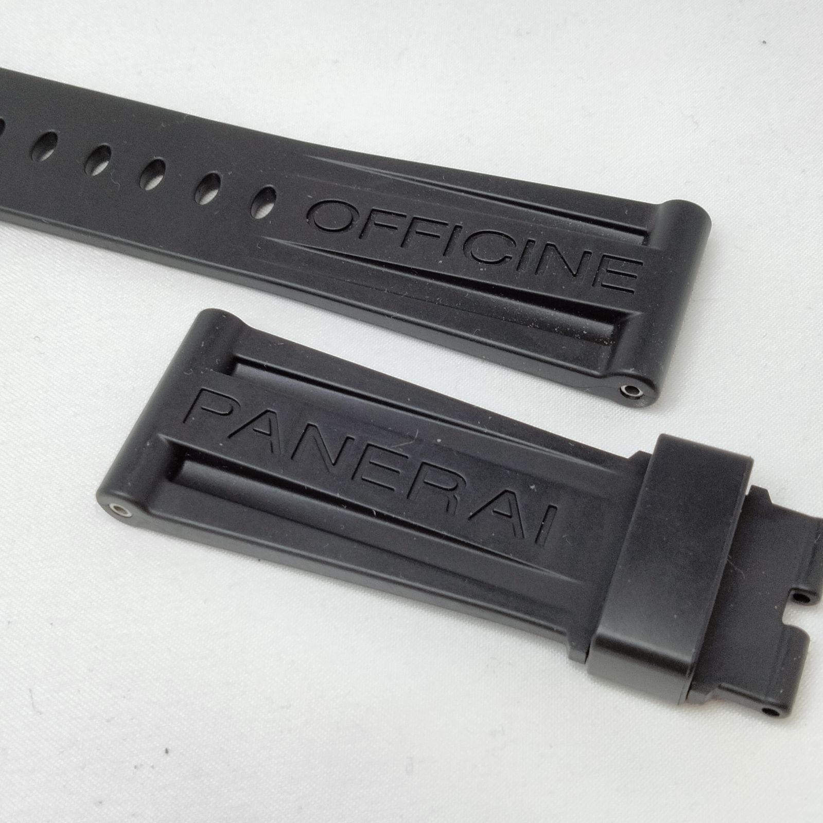 ️PANERAI ️パネライ 時計ベルトラバーベルト ブラック