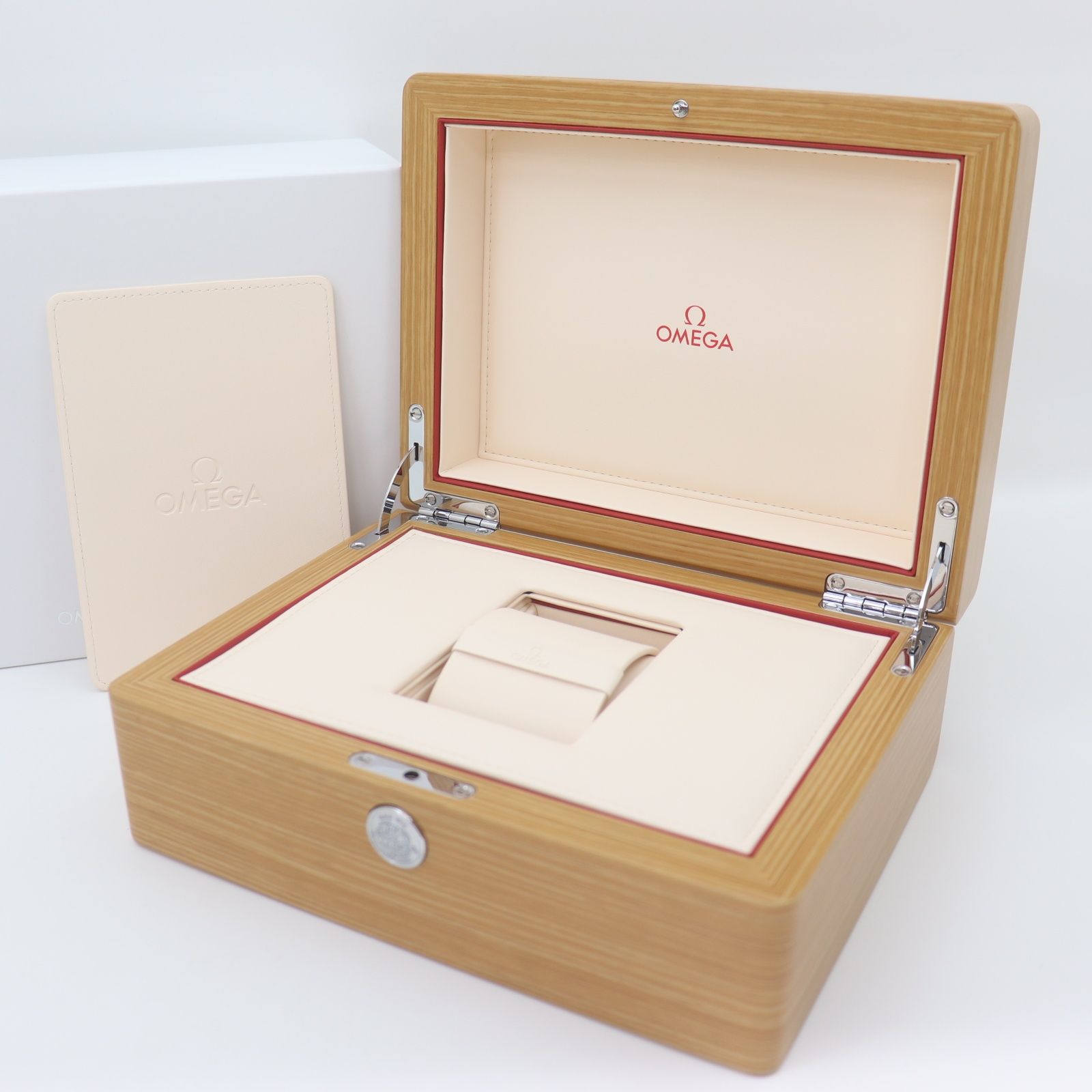 ITK0PFM7JHLG 美品 OMEGA オメガ 純正 腕時計 空箱 ケース 空き箱 ボックス BOX ウッド調 木目 保管 保存 ロゴ インテリア コレクション