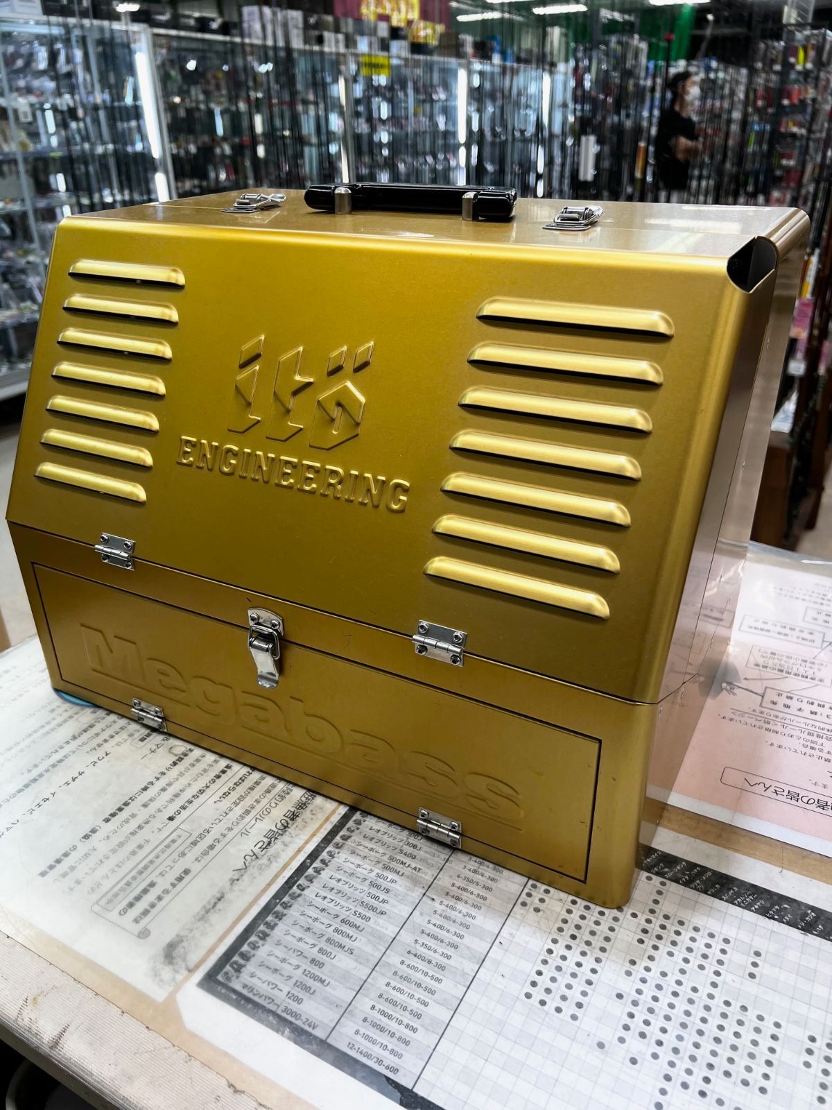 習志野店店舗併売 メガバス アサイラムボックス