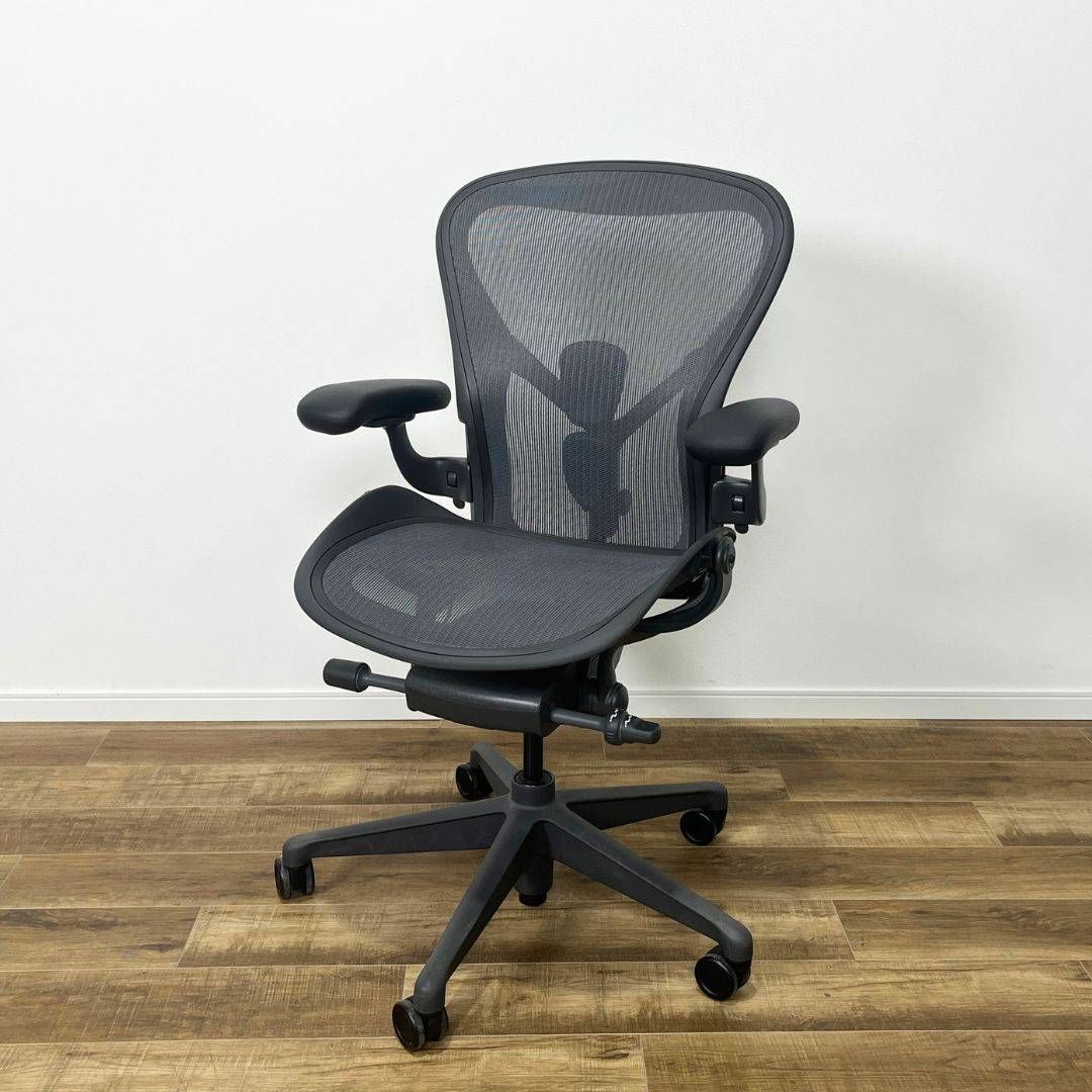 中古品】☆美品☆ 2022年製 Herman Miller ハーマンミラー アーロン ...