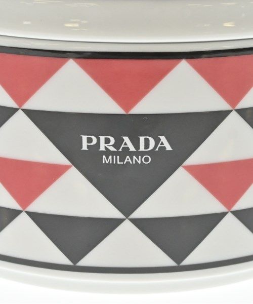 ✿ PRADA