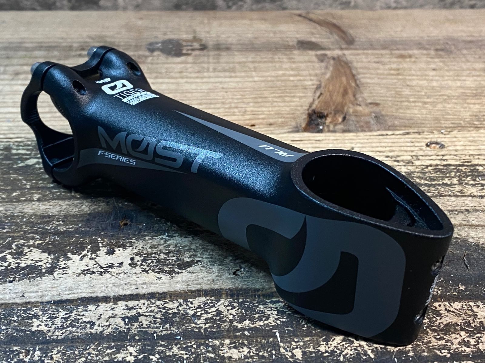 MOST 「モスト」 TIGER ALU AERO φ31.8 90mm ステム ⁄ AKIBA店