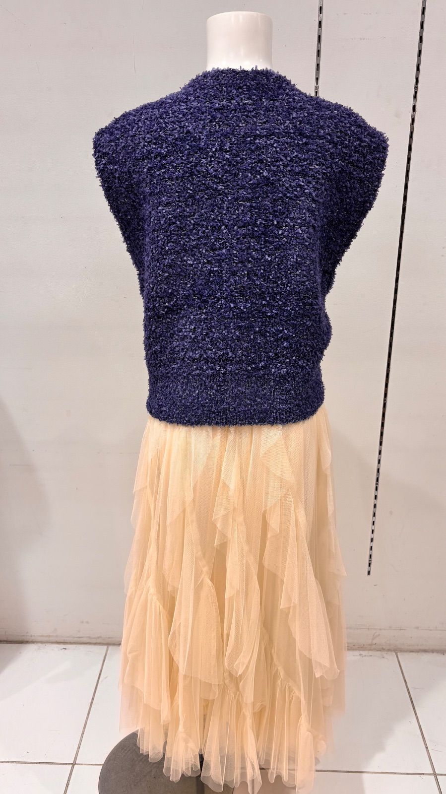 チュールエスカルゴフリルフレアスカート COCO DEAL - メルカリ