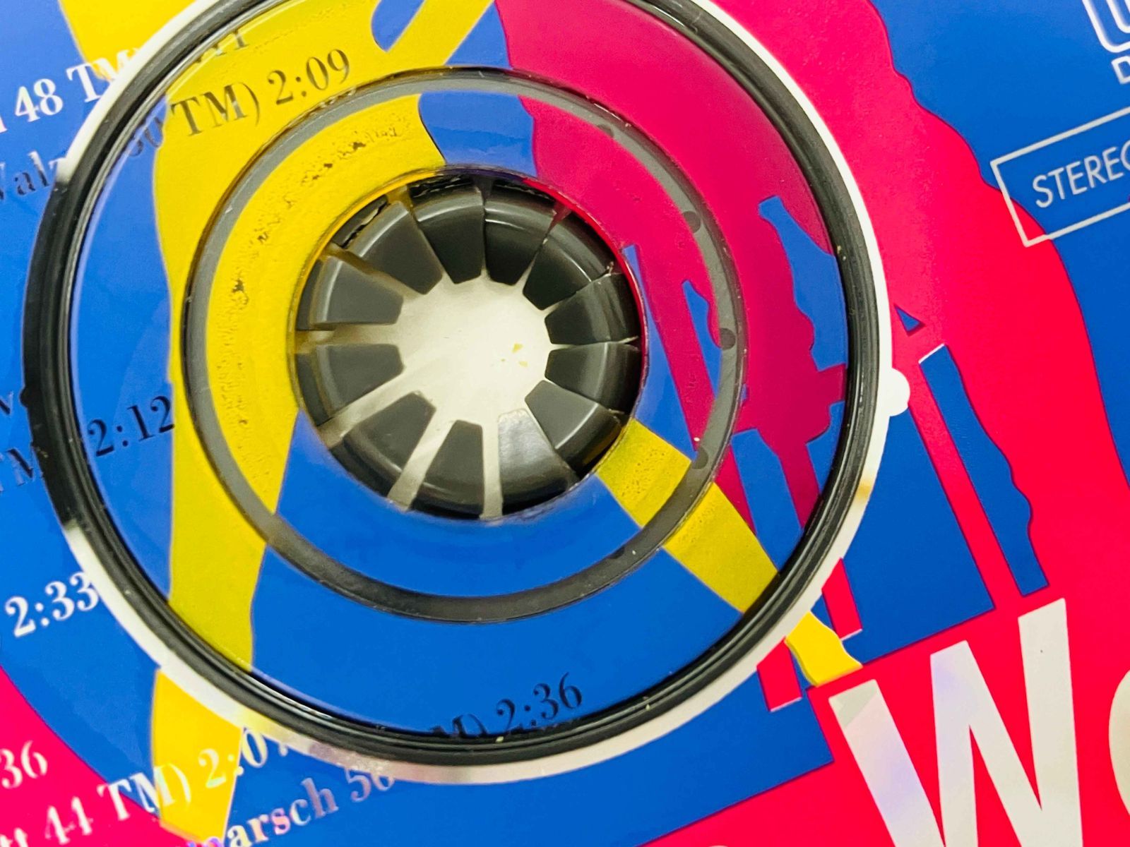 Beatle vibrations: ビ-トルズのフォロワ-たち (ONTOMO MOOK) CD SWINGING WORLD / Songs From The Beatles For Dancing