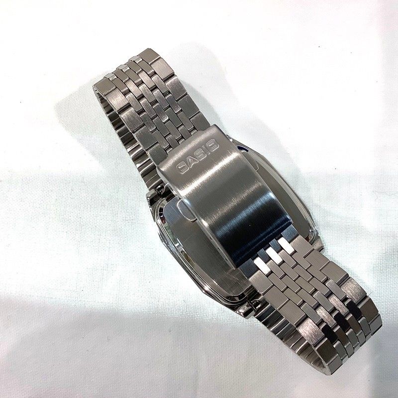 ✨️美品✨️ CASIO A1100D-1JF フルメタル シルバー スタンダード（CASIO） CASIO “STANDARD PREMIUM” A1100D-1JF