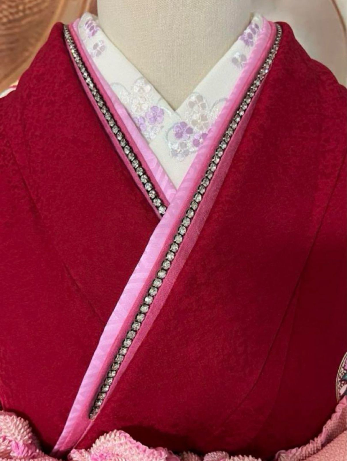 正絹共仕立て長襦袢付き 吉祥花文振袖 赤 花柄振袖 レース帯 ガード 
