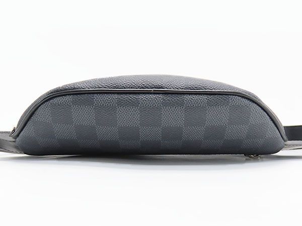 新品同様】ルイヴィトン LOUIS VUITTON ダミエグラフィット LVロゴ 