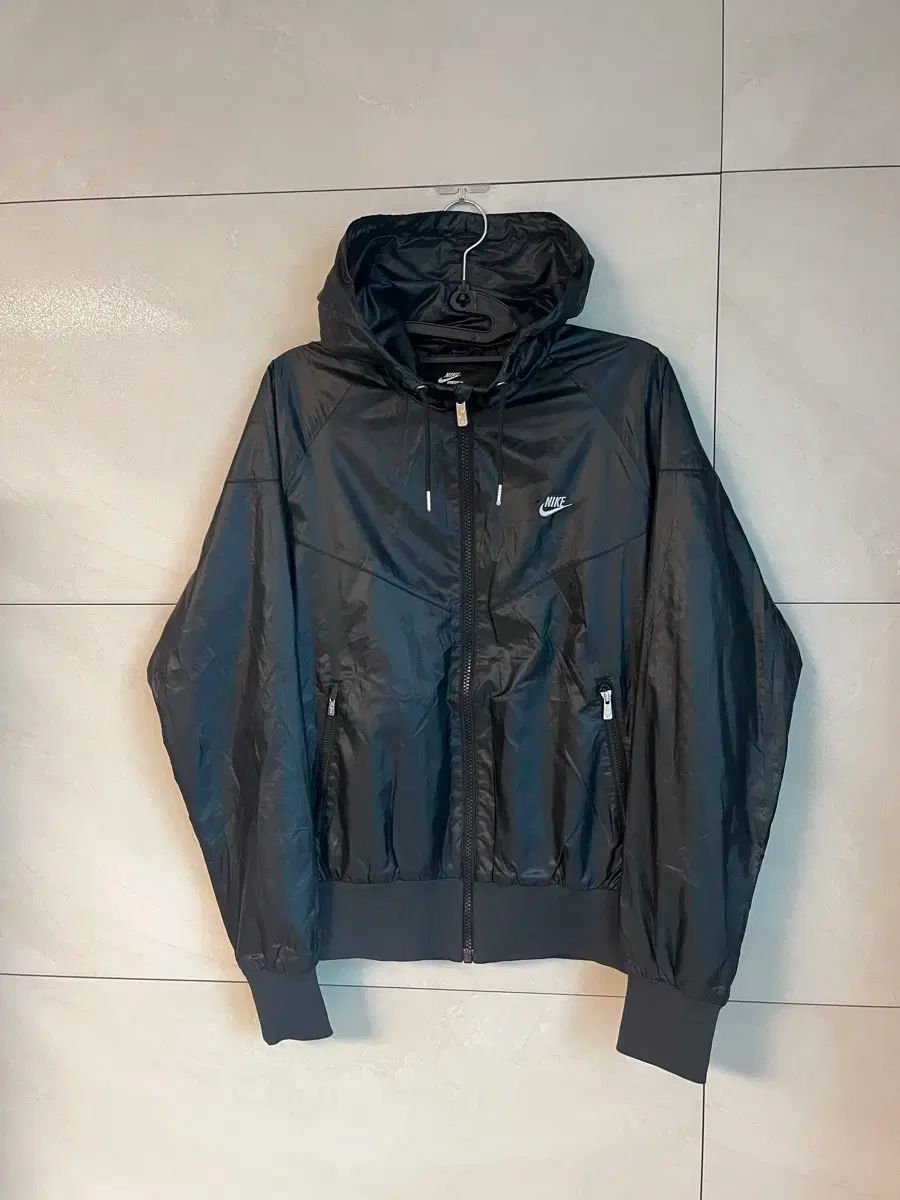 ナイキ WIND AND WISH ウィンドブレーカー ブラック M size