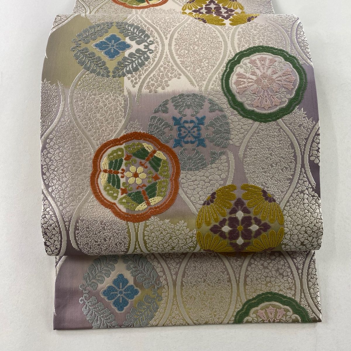 袋帯 美品 名品 落款 芳彩美術織物 立涌 蝶 唐織 薄紫 全通 正絹 