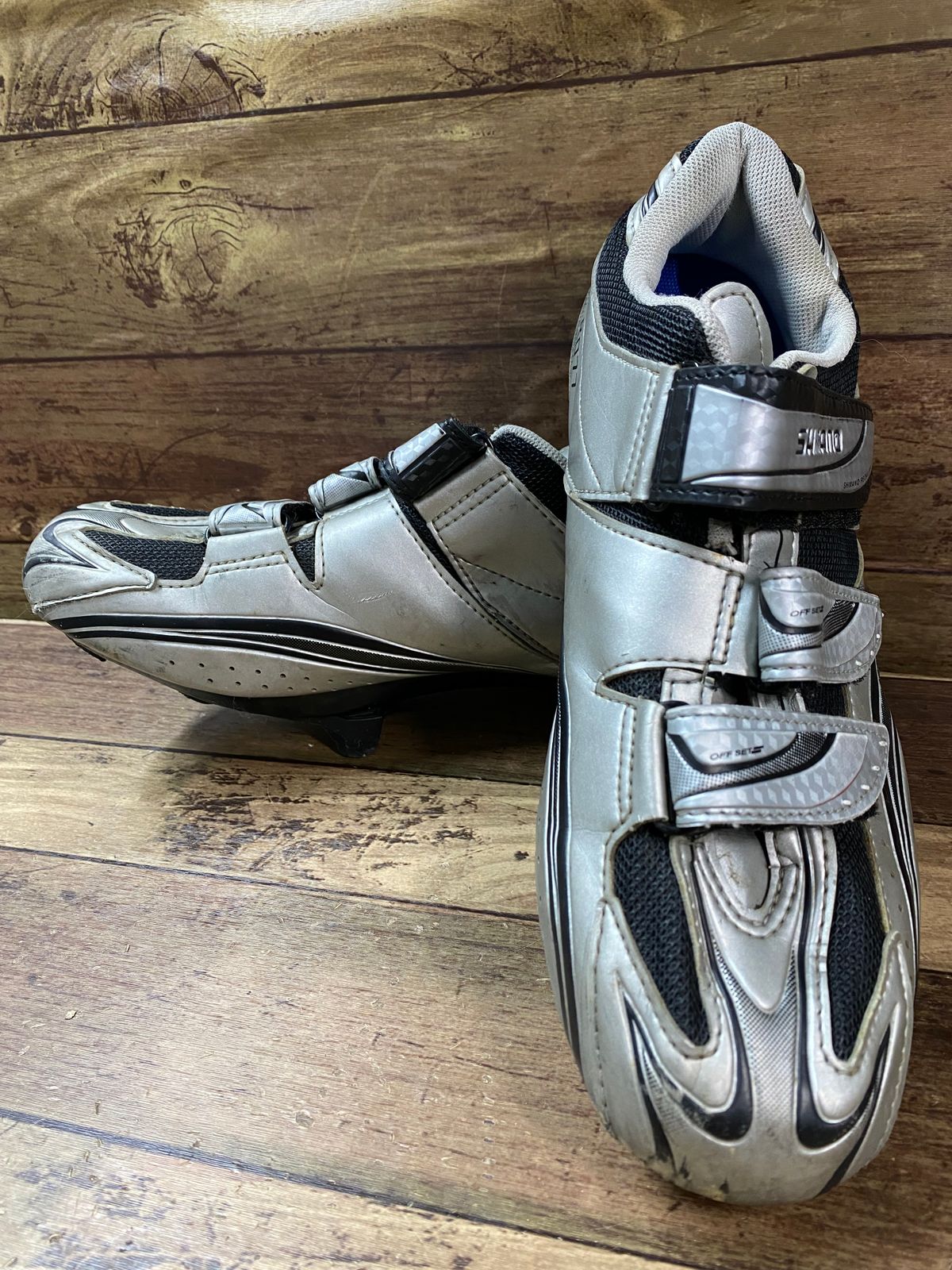shimano r077 shoes