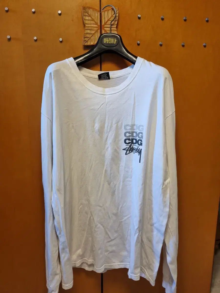 【雷市場（ポンジャン）商品韓国直送】STUSSY(ステューシー) 40 記念日 x COMME des GARCONS(コム・デ・ギャルソン) 長袖 xl