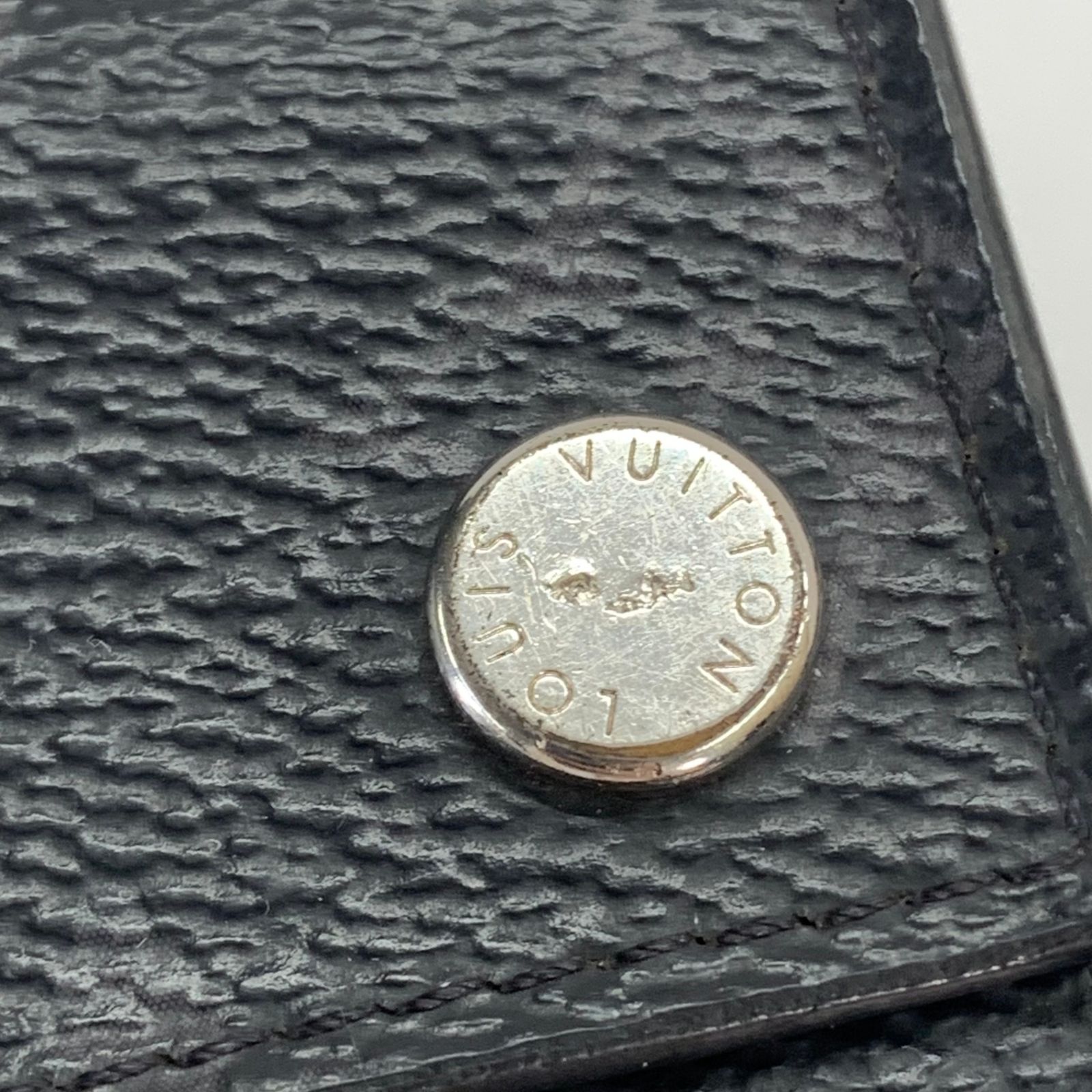 LOUIS VUITTON ルイヴィトン ディスカバリーコンパクト 三つ折り財布 モノグラム エクリプス M67630