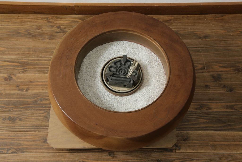 ☆事前問合せ必須☆ くり抜き火鉢 和製ビンテージ 総欅 ケヤキ材 木製