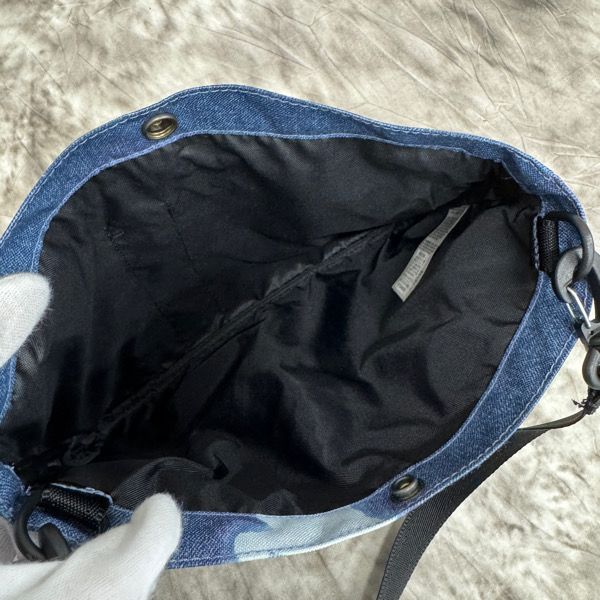 ノースフェイス×Supreme コラボDenim Printショルダーバッグ Supreme シュプリーム 21FW The North Face Bleached Denim