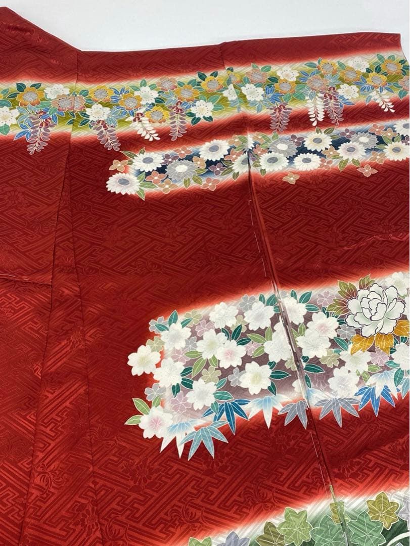 振袖 仮絵羽 京友禅 横段 金駒 紋意匠 正絹 未仕立て品 八掛付き