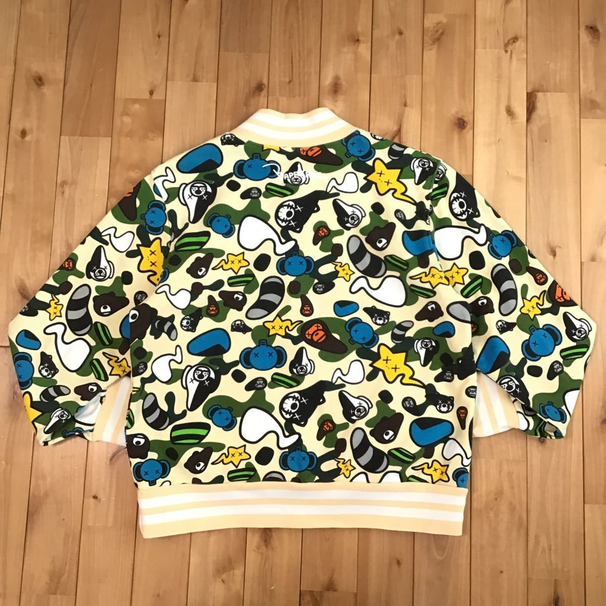 ☆激レア☆ KAWS MILO Animal kingdom スウェット スタジャン Mサイズ