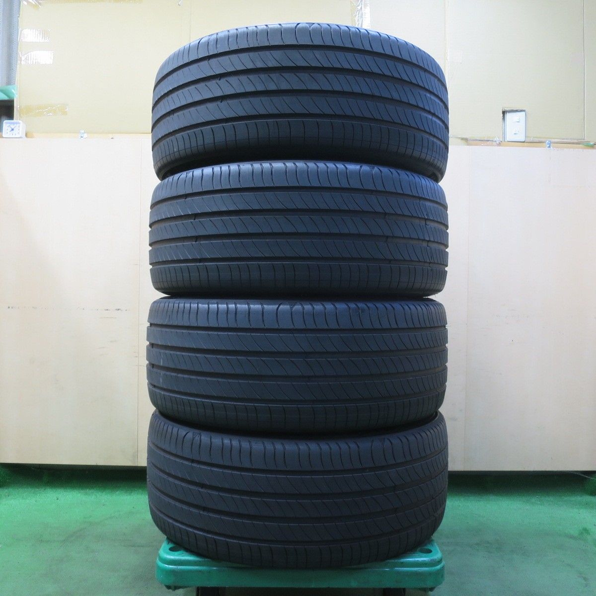 新車外し！25年☆235/45R21 ミシュラン e・PRIMACY e