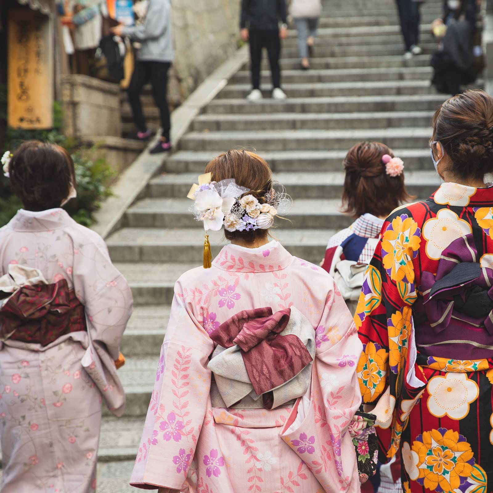 大特価』髪飾り 花飾り成人式 髪飾り 和装 造花 ヘアアクセサリー ...