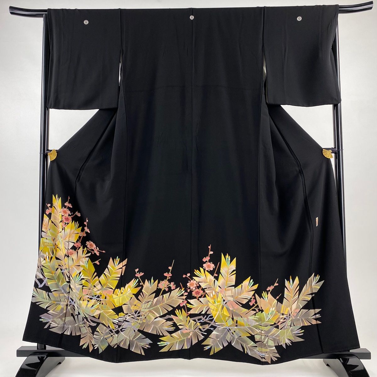 黒留袖 身丈158cm 裄丈65.5cm M 袷 加賀友禅 中町博志 落款 松 梅 黒 正絹 名品