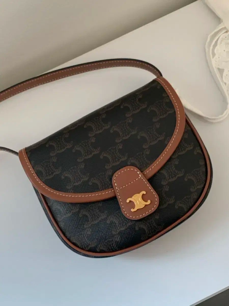 Celine セリーヌ