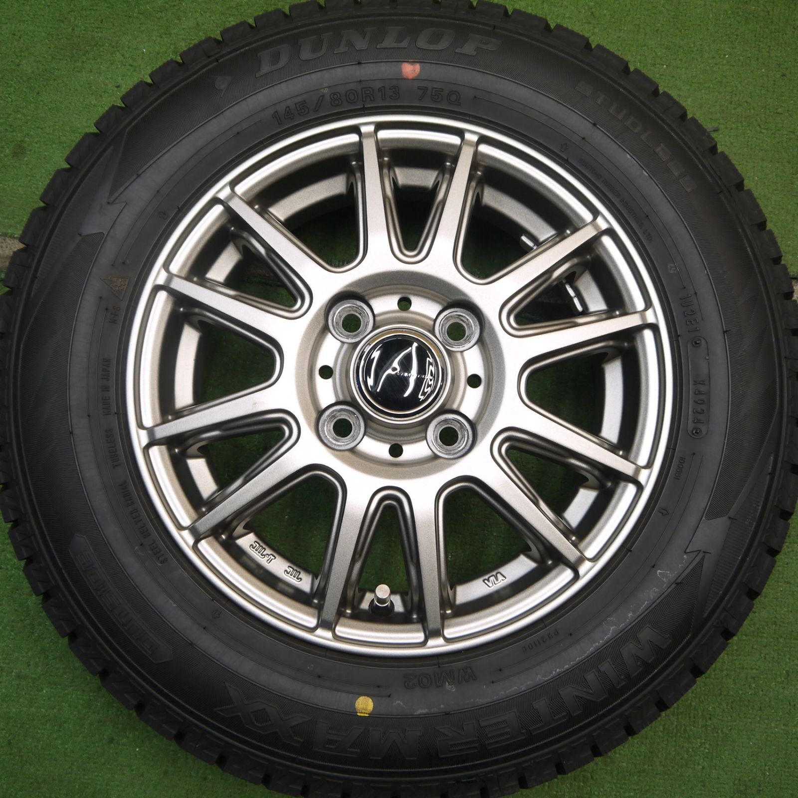 トラフィックスター PCD100 4穴 バリ溝 205/40R17 ブラポリ TRAFFICSTAR ZX MONOBLOCK | ホットスタッフコーポレーション