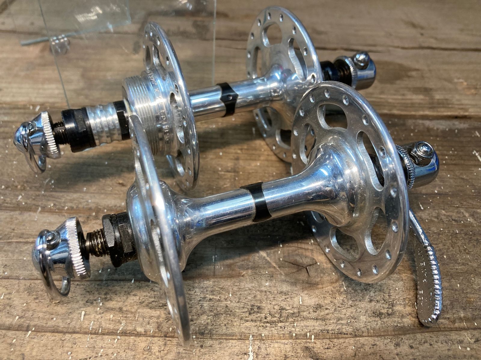 campagnolo カンパニョーロ RECORD ラージフランジ リアハブ 28H campagnolo カンパニョーロ RECORD ラージフランジ リアハブ 28H